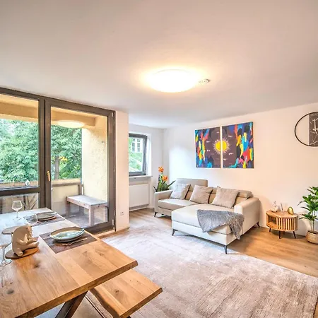 Spacious Balcony Parking 2 Min To Oktoberfest Appartement Munich