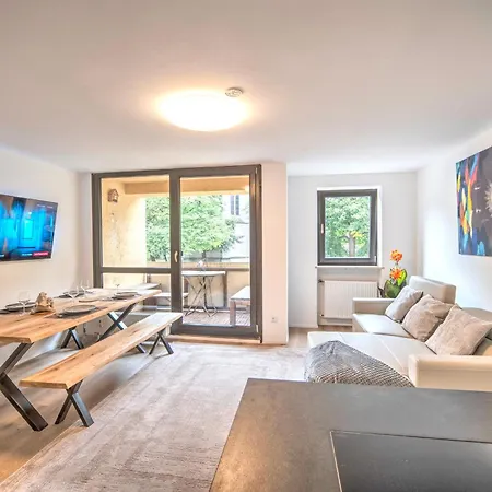 Spacious Balcony Parking 2 Min To Oktoberfest Appartement Munich